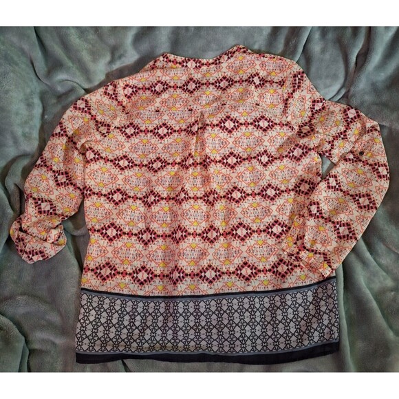 Anthropologie HD in Paris Roll Tab Sleeve Henley Top Kaveri Print Size 10 - Picture 8 of 11